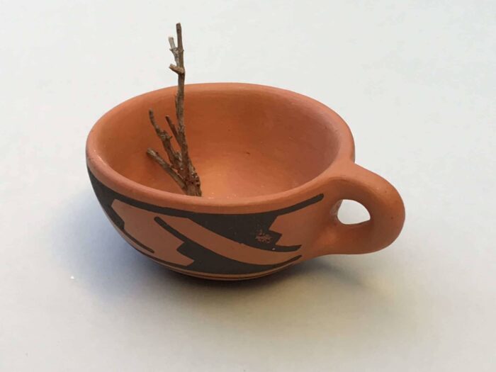 EileenYatsattie(Zuni)&#;Henkeltöpfchen