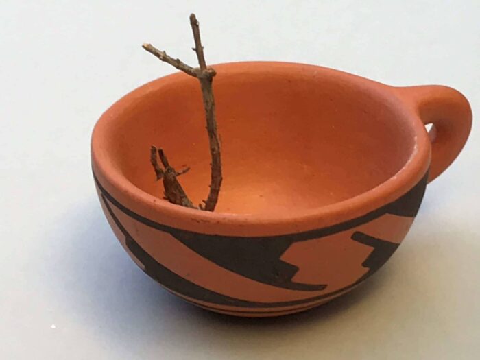 EileenYatsattie(Zuni)&#;Henkeltöpfchen