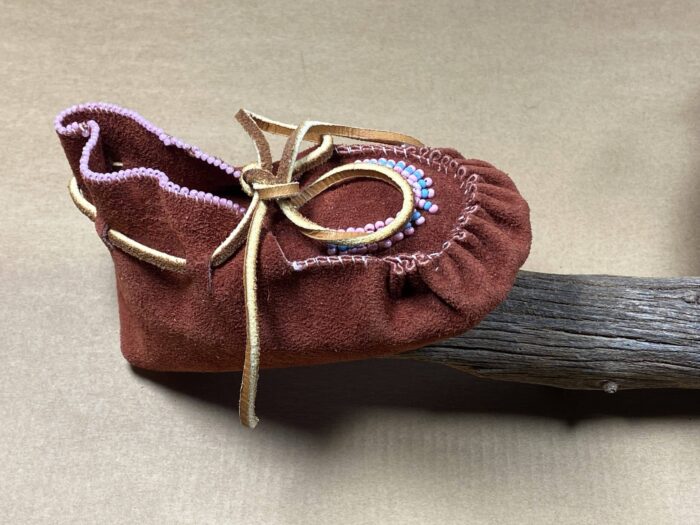 Arnalda Chee (Navajo) - hohe Babymoccasins