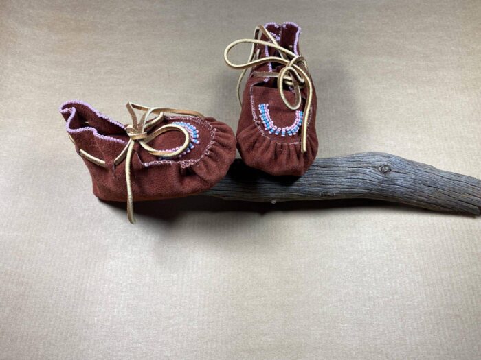 Arnalda Chee (Navajo) - hohe Babymoccasins